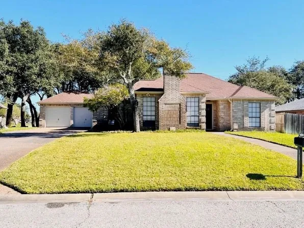 3202 Henderson St, Rockport, TX 78382