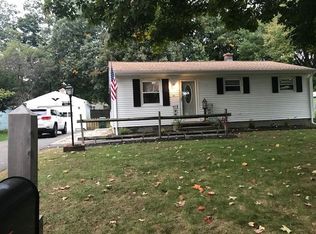 160 Shady Brook Ln, Springfield, MA 01118