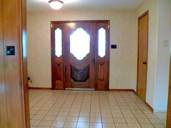 3rd image of 6524 Briley Dr