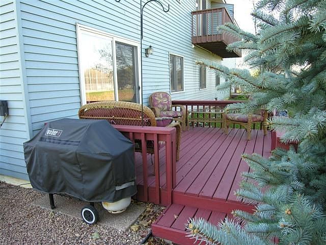 1st image of 795 Parkside Dr