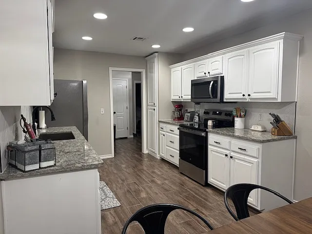1112 E Emma Ln — Photo 13