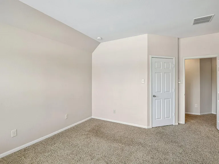 28134 Kudzu Dr — Photo 36