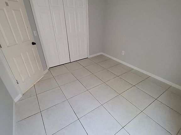 5th image of 4907 Aventura Blvd
