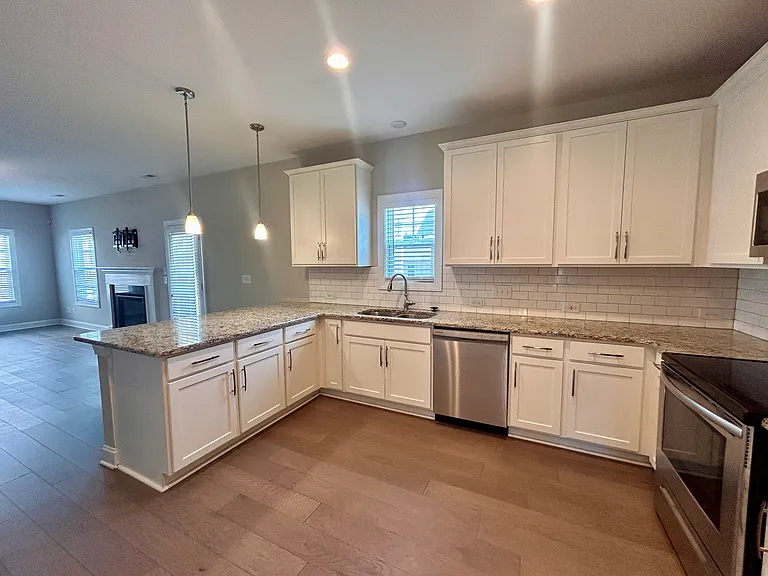 104 Wicklow Ct — Photo 11