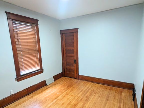5th image of 3163 N Buffum St