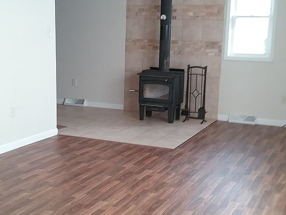 Freestanding wood burn stove