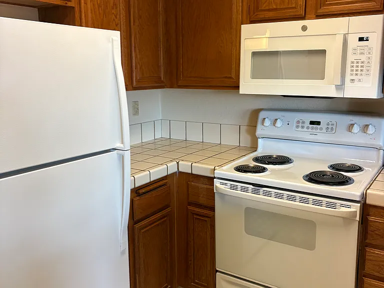 10 Peppermill Ct — Photo 5