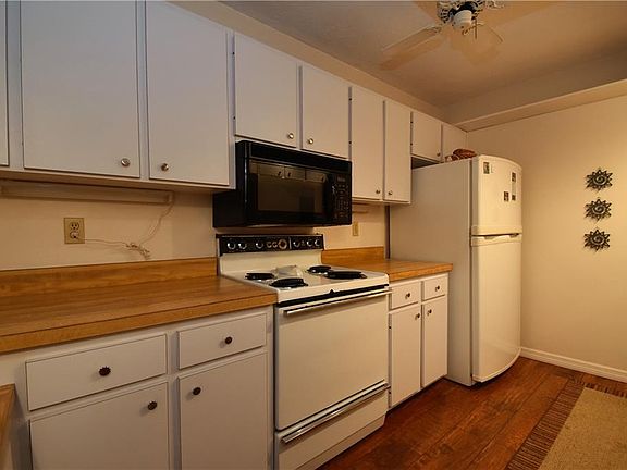 3rd image of 1608 Bayhouse Point Dr APT Gl402