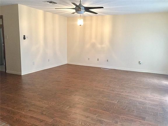 3rd image of 109 Ormond Village Dr
