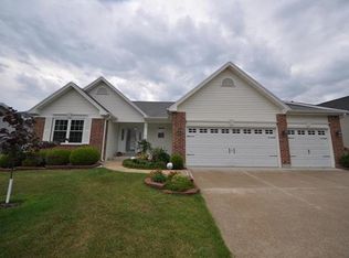 117 Seasons Pkwy, Lake Saint Louis, MO 63367