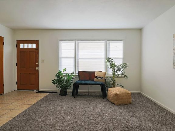 5th image of 8811 Richards Dr