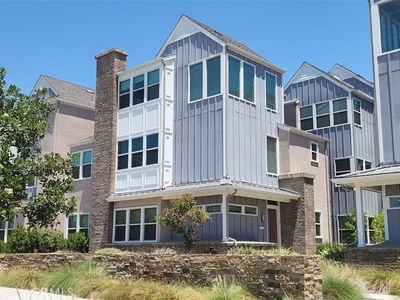 777 Benchmark, Irvine, CA, 92618
