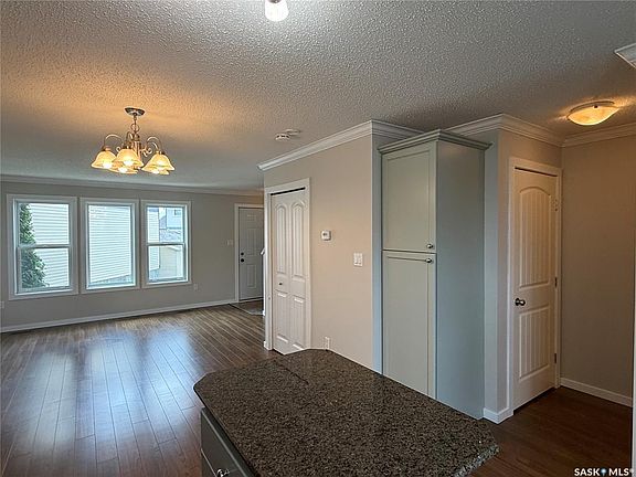 5th image of UNIT 405-315 HAMPTON CIRCLE