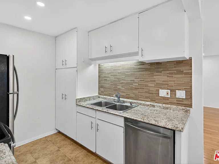 394 S Miraleste Dr #496 — Photo 17