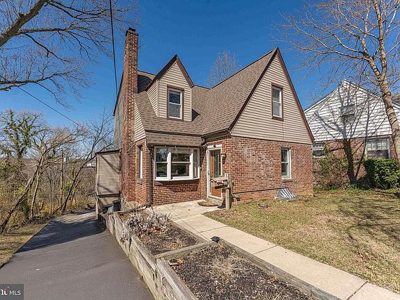 4th image of 1522 Steel Rd