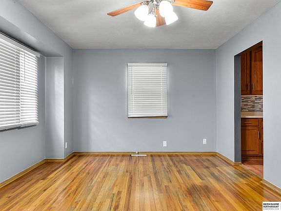 5th image of 3509 S 121st St