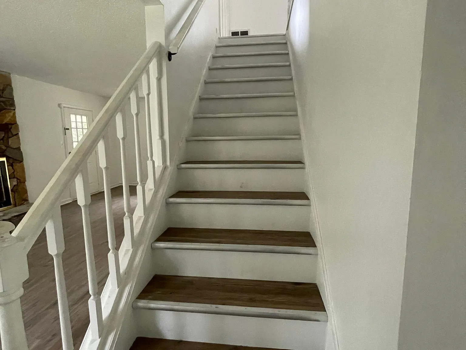 5 bed, 2000 sqft, $3,400 — Photo 4