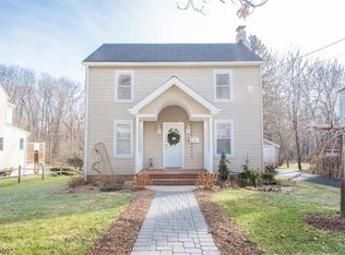 13 Arch St, Ogdensburg, NJ 07439