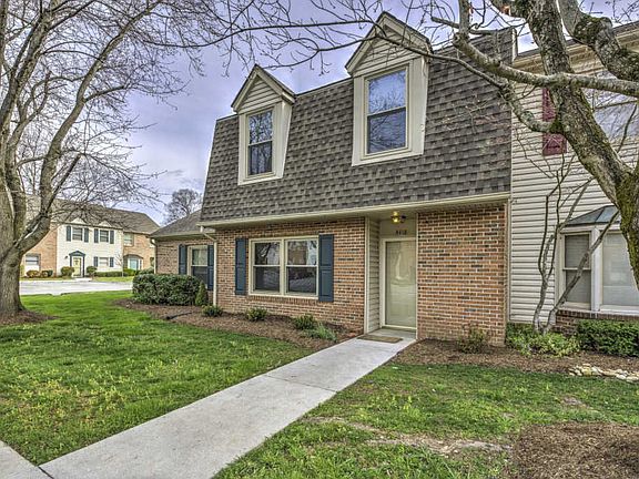 2nd image of 4418 Washington Ct