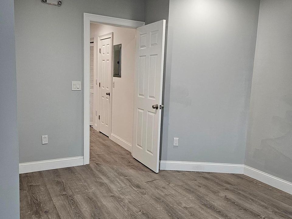 2nd image of 16 Irvine Turner Blvd