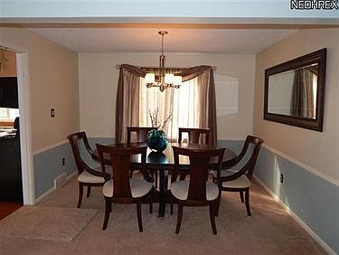 4th image of 4672 Whitehall Dr