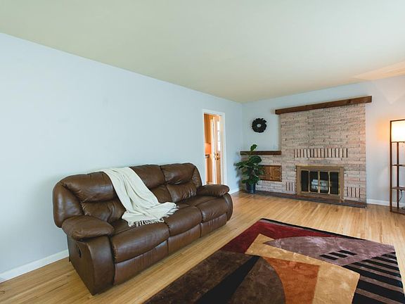 2nd image of 1289 Wincrest Dr
