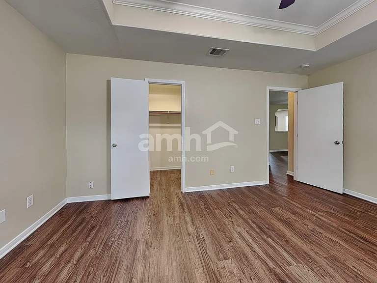 8102 Sweetstone Bluff Ln — Photo 12