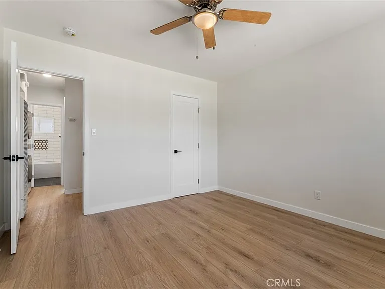 241 Costa Mesa St #B — Photo 12