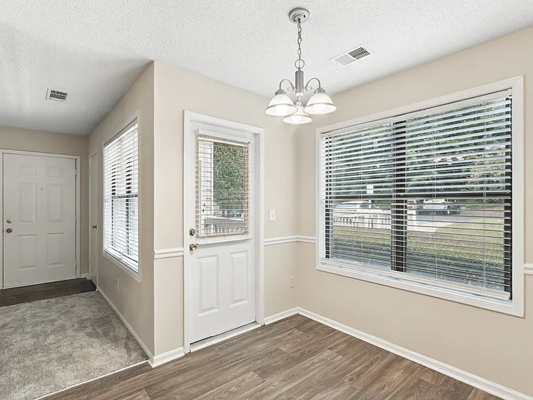 Towne Creek Apartment Homes — Photo 21