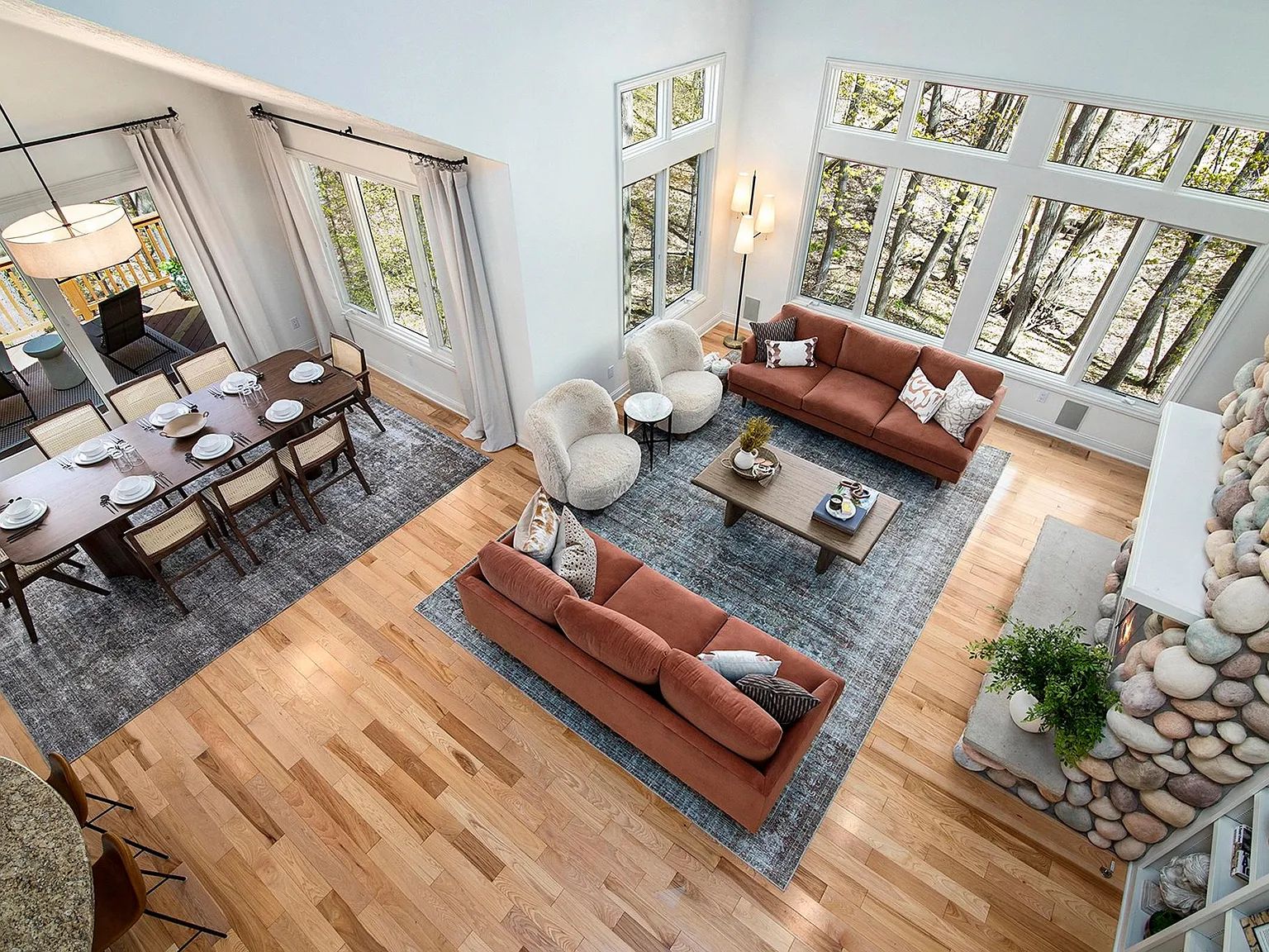 8940 Sunset Cir — Photo 4