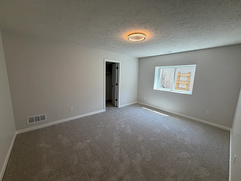 8111 Kallum Dr — Photo 15