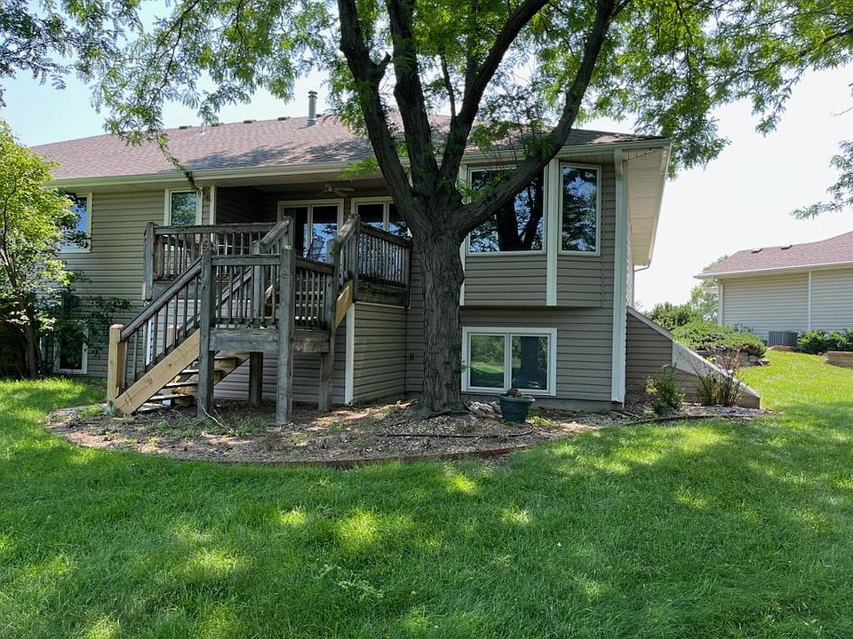 2nd image of 2435 SW Golf View Ct