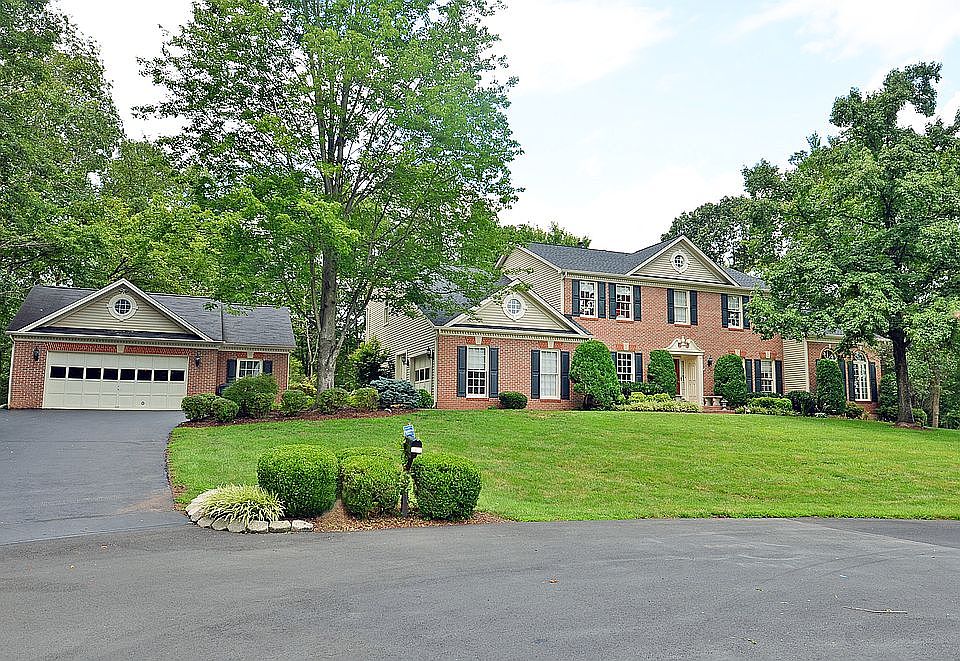 Stunning home on cul de sac
