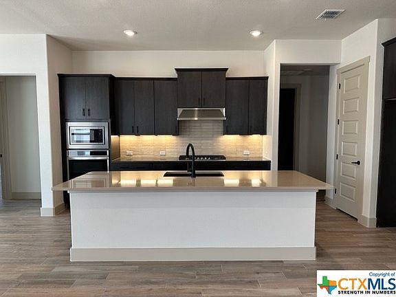 5th image of 1405 Dancing Oak Ln