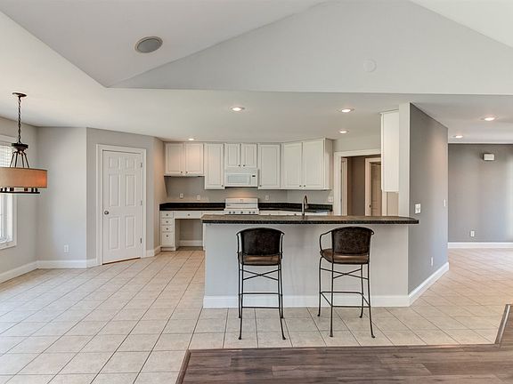 4th image of 501 Reliance Dr