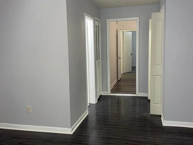 4063 Tara Dr — Photo 37