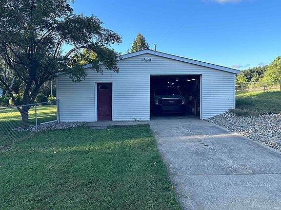 3rd image of 16171 County Road 108
