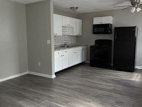 3rd image of 3008 Mid Dale Ln APT 2