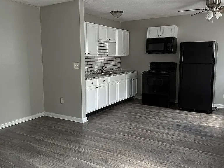 3008 Mid Dale Ln #2 — Photo 3