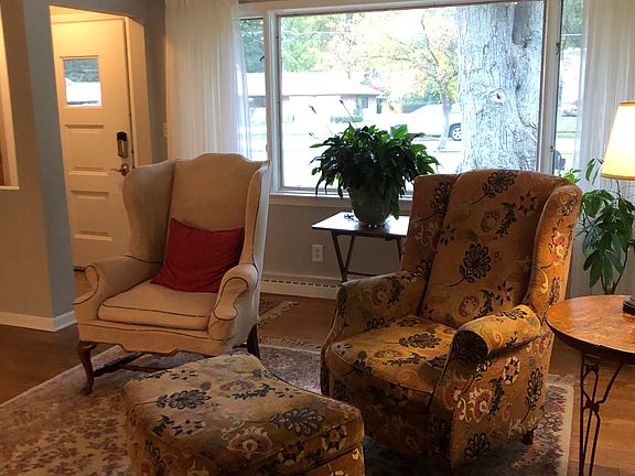 3rd image of 3370 Fairhill Dr