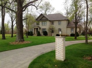 2215 E 550 S, Anderson, IN 46017