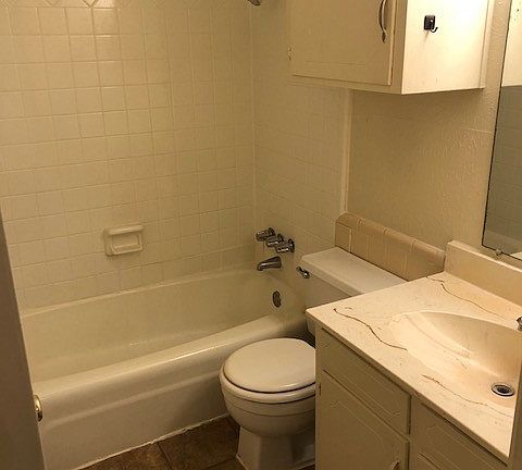 5th image of 2114 Stella St APT 2