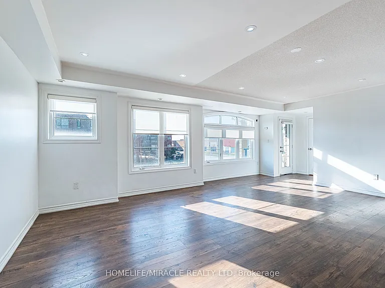 200 Veterans Dr #98 — Photo 17