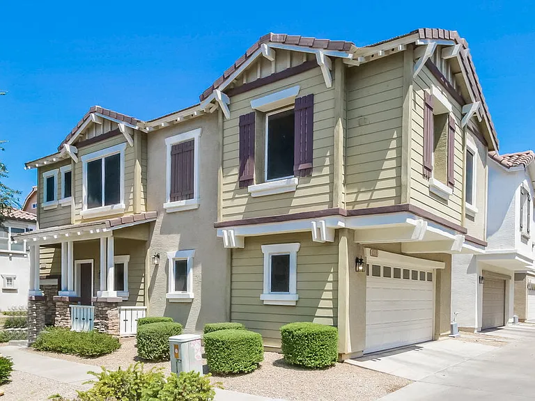 4318 E Jasper Dr — Photo 4