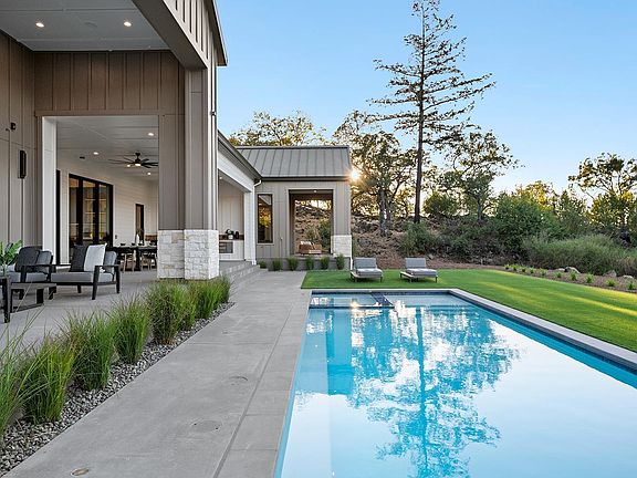 4th image of 3979 Clearbrook Court