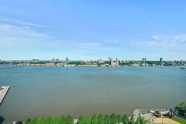 Rented by (Legacy) Elegran | media 22