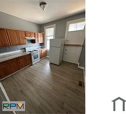 2944 Clifton Ave — Photo 9