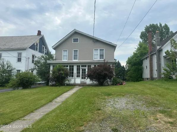 126 Lake George Avenue, Ticonderoga, NY 12883