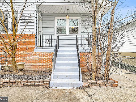 3rd image of 4707 Olympia Ave