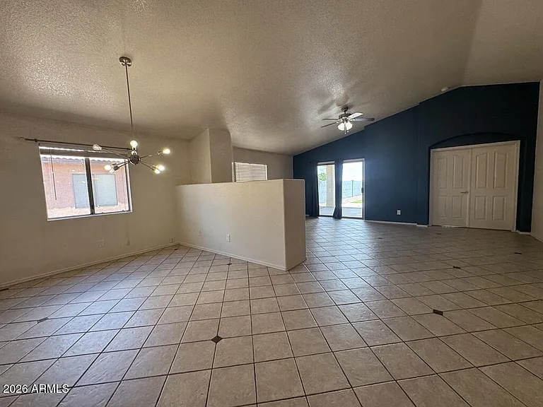2087 Calle Sabo — Photo 3